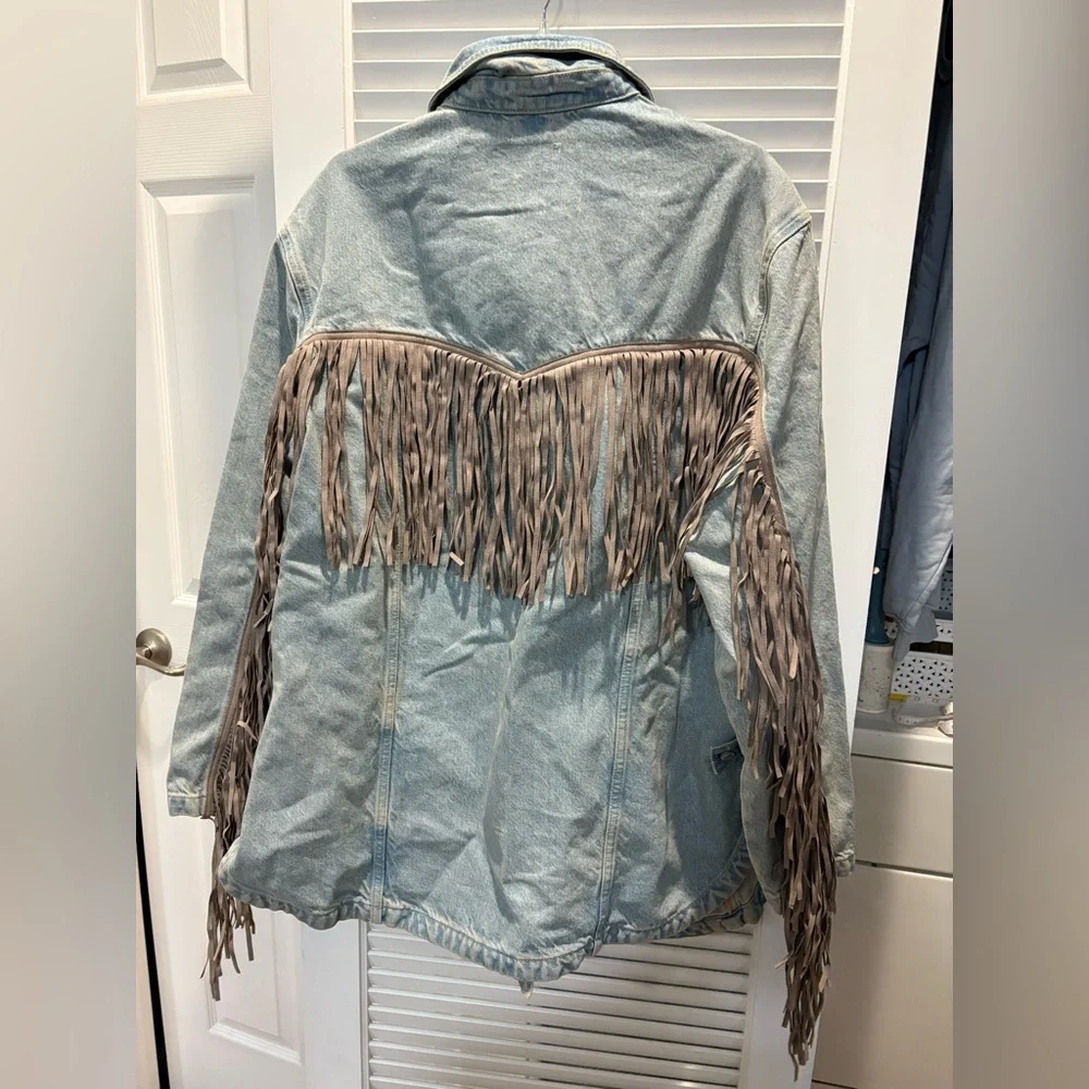 Fringed Light Wash Denim Jacket - Blue - Picture 3 of 7